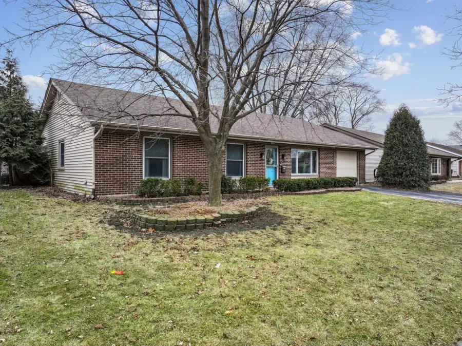 1520 Yorkshire Drive, Hanover Park, IL 60133 - #2