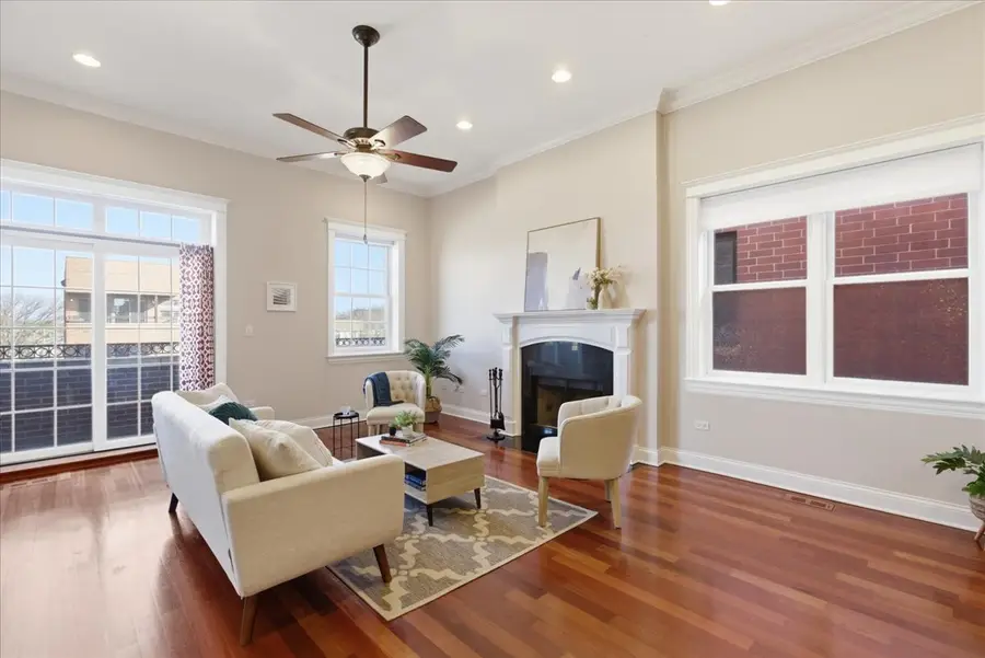 2249 W Irving Park Road #4, Chicago, IL 60618 - #2