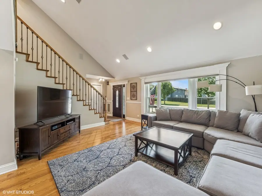 651 Garth Road, Wheeling, IL 60090 - #3