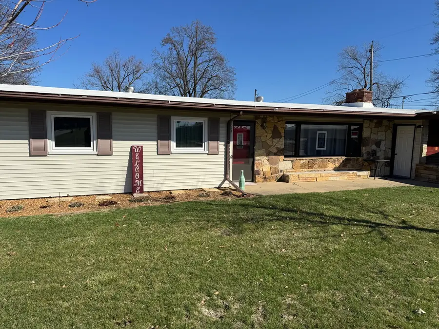 1114 E Lafayette Street, Bloomington, IL 61701 - #2