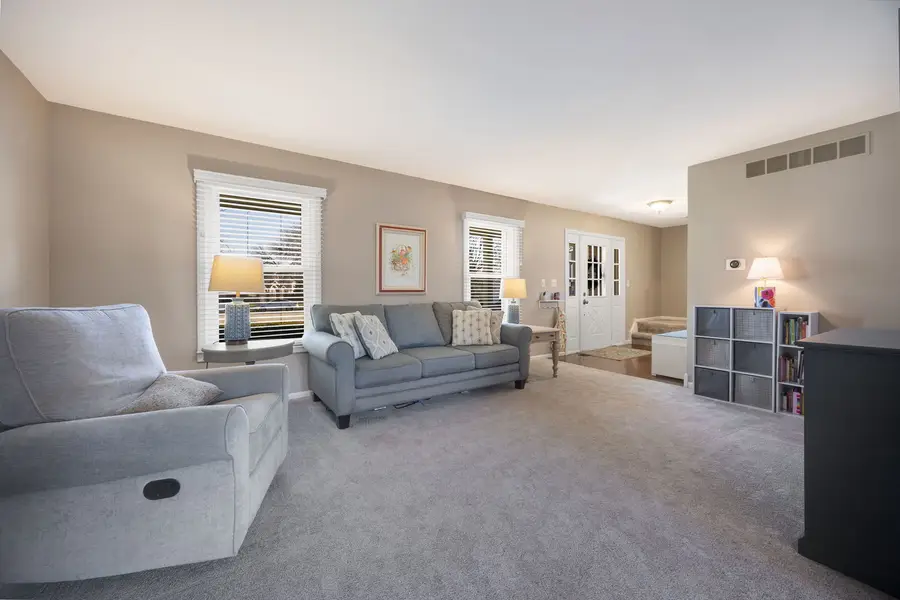 2305 Hartford Court, Naperville, IL 60565 - #3