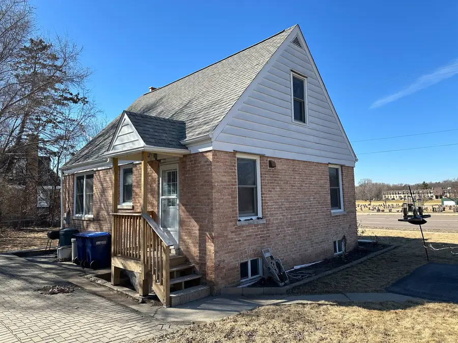 542 Sycamore Road, Dekalb, IL 60115 - #2