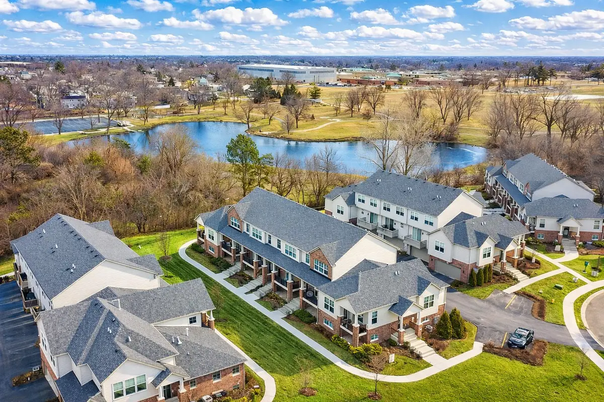 40 Woodmoor Court, Lombard, IL 60148 - #1