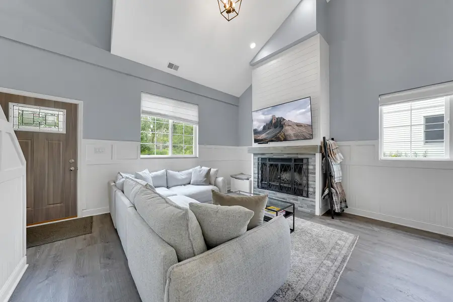 228 Juneway Terrace, Lake Bluff, IL 60044 - #3