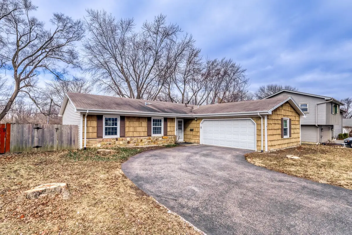 135 Ramblewood Lane, Lake Zurich, IL 60047 - #1