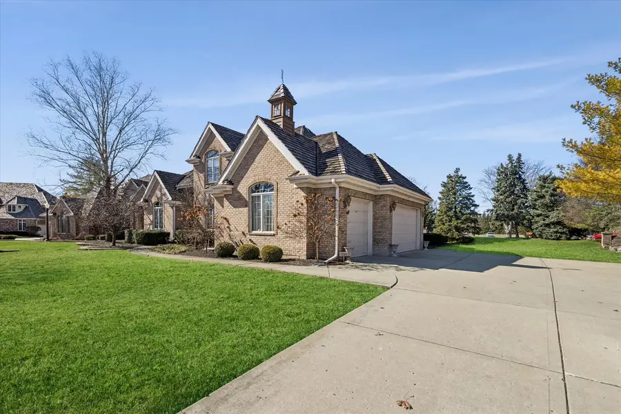 24735 W Manor Drive, Shorewood, IL 60404 - #2