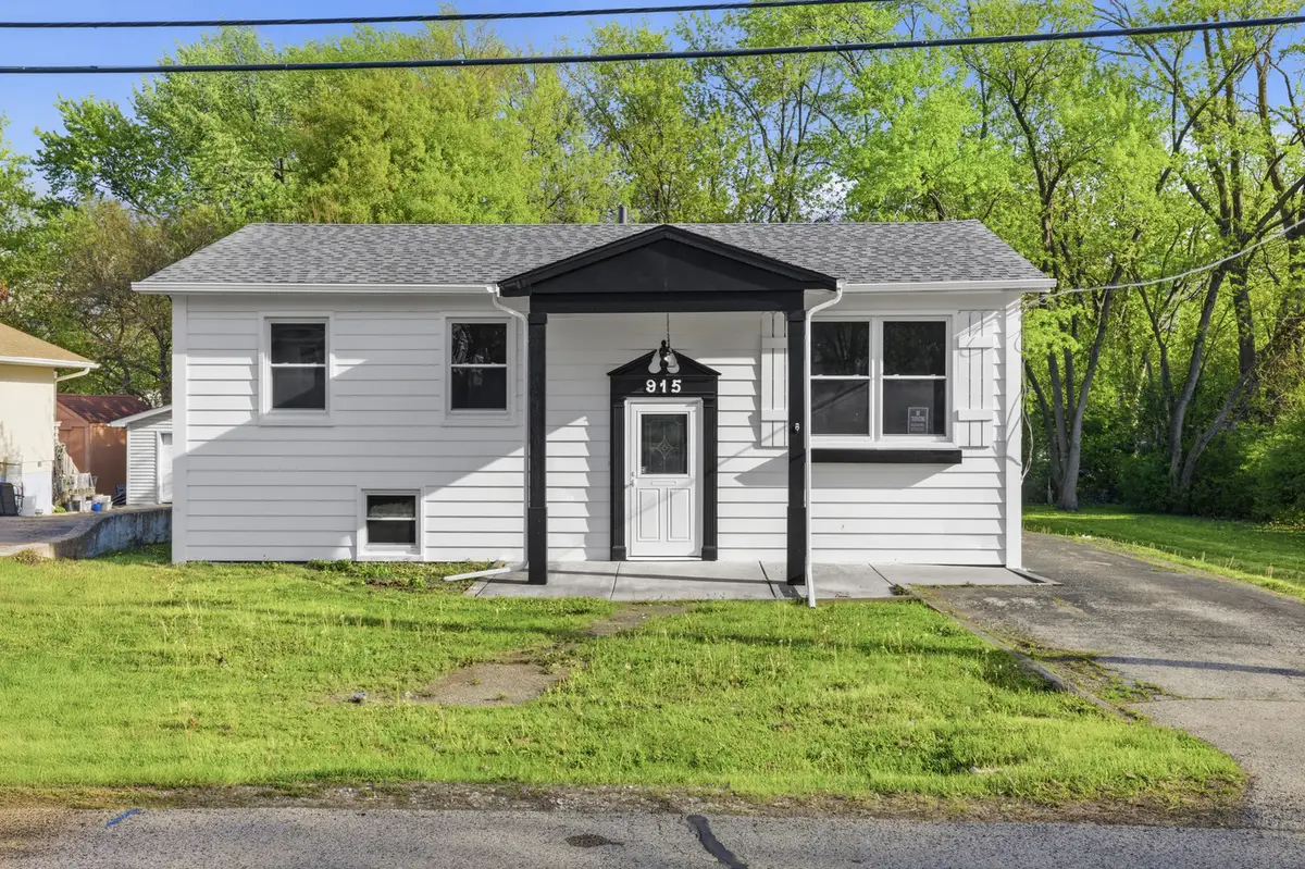 915 Mayfield Drive, Round Lake Beach, IL 60073 - #1