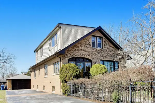 250 High Street, Highwood, IL 60040