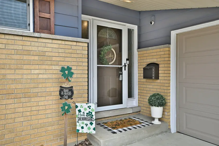 1105 S Euclid Avenue, Villa Park, IL 60181 - #3