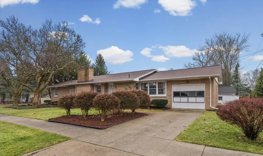 901 W Healey Street, Champaign, IL 61821 - #3