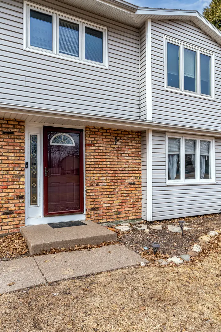 4318 18th Street, Bettendorf, IA 52722 - #2