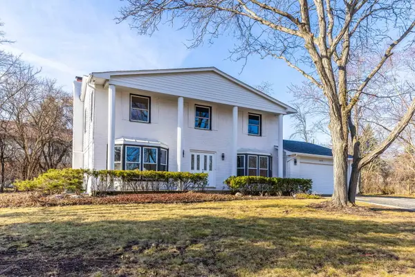 2892 Parkside Drive, Highland Park, IL 60035