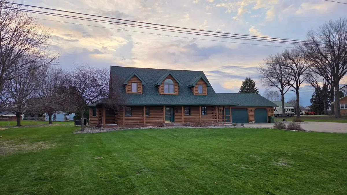 20664 N Brady Street, Davenport, IA 52806 - #1