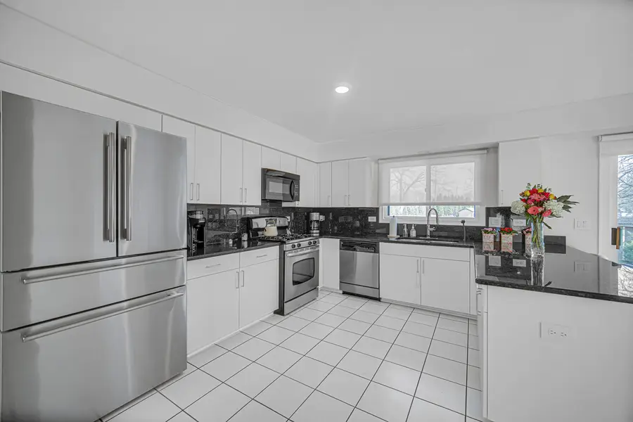 2873 Whispering Oaks Drive, Buffalo Grove, IL 60089 - #3