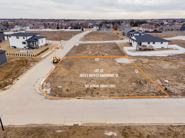 1813 E 59th Court, Davenport, IA 52807