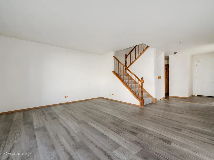 1956 N Jamestown Drive, Palatine, IL 60074 - #3