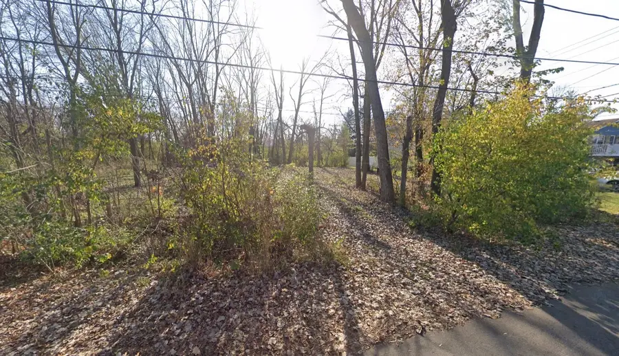 430 E Lake Avenue, Round Lake Beach, IL 60073 - #2