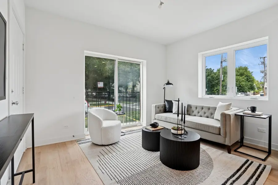 6753 N Hermitage Avenue #2, Chicago, IL 60626 - #3