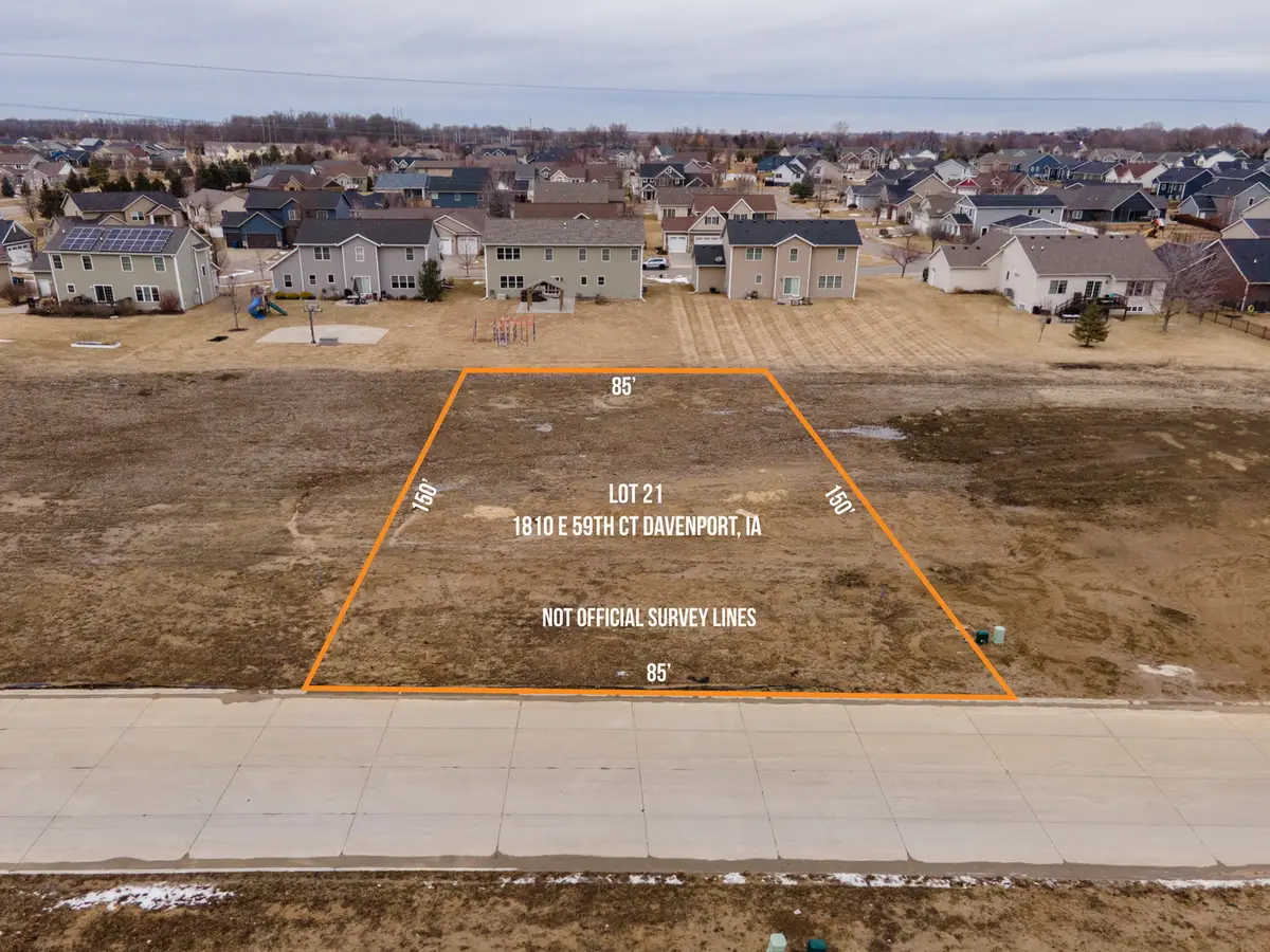 1810 E 59th Court, Davenport, IA 52807 - #1