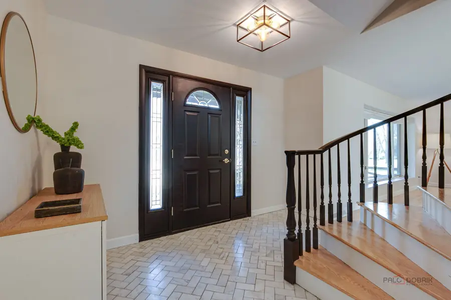 613 E Golf Road, Libertyville, IL 60048 - #3