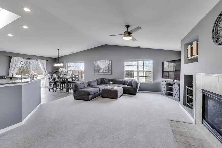 1552 Matthew Drive #1552, Algonquin, IL 60102 - #3