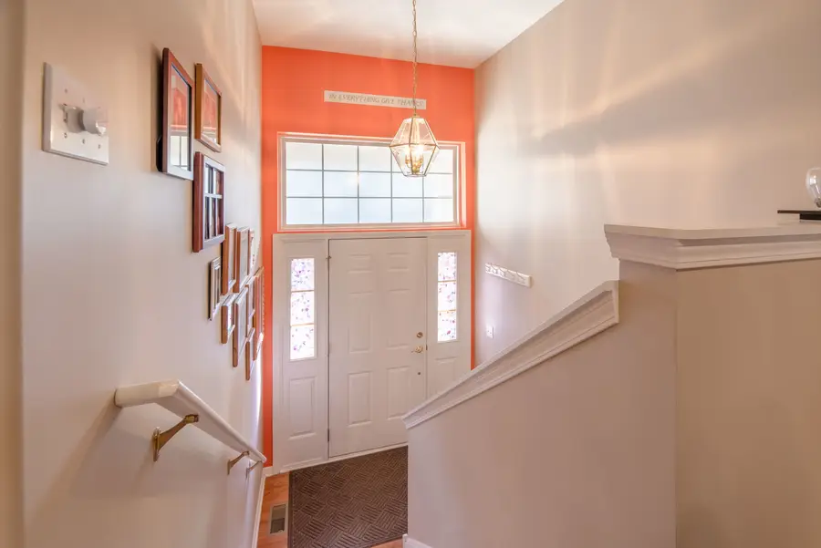 113 Meredith Lane #10-3, Streamwood, IL 60107 - #2