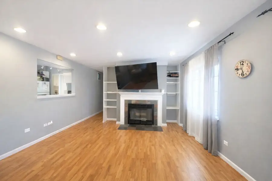 2183 Colorado Avenue #4, Elgin, IL 60123 - #3