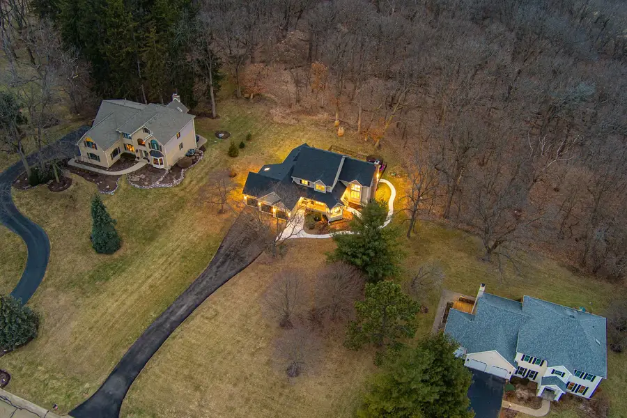 41W716 Hunters Hill Drive, Saint Charles, IL 60175 - #2