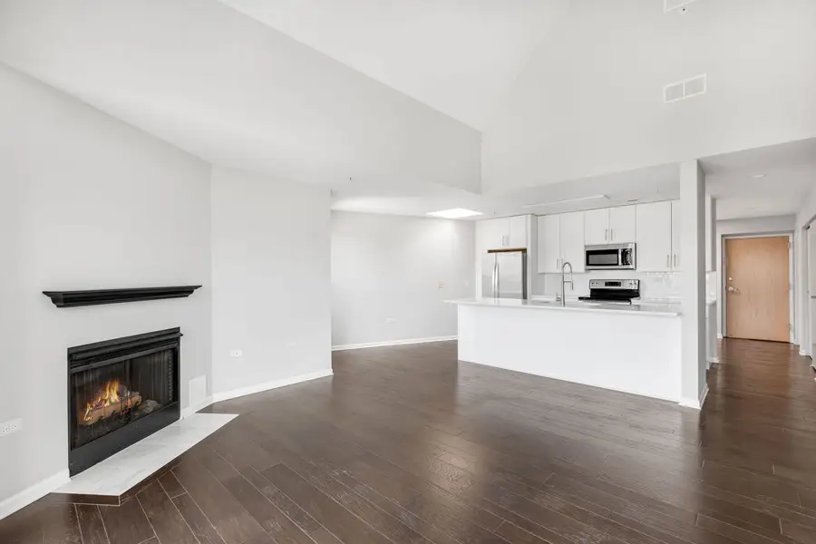 1800 Dewes Street #310, Glenview, IL 60025 - #2