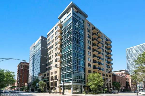 101 W Superior Street #905, Chicago, IL 60654
