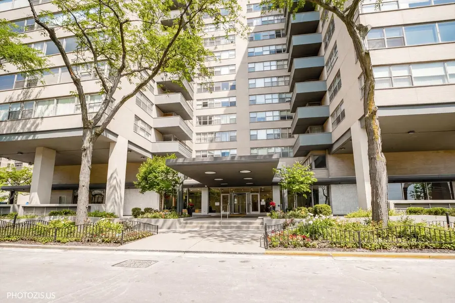 6301 N Sheridan Road #11R, Chicago, IL 60660 - #2