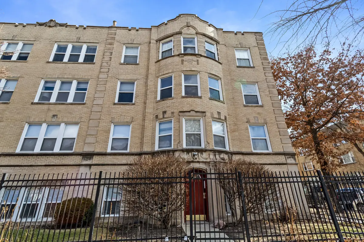 6303 N Claremont Avenue #2, Chicago, IL 60659 - #1