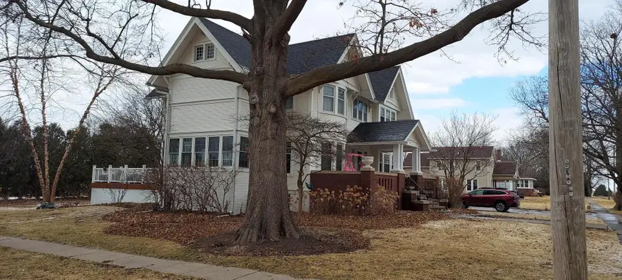 301 N Main Street, Alexis, IL 61412 - #3