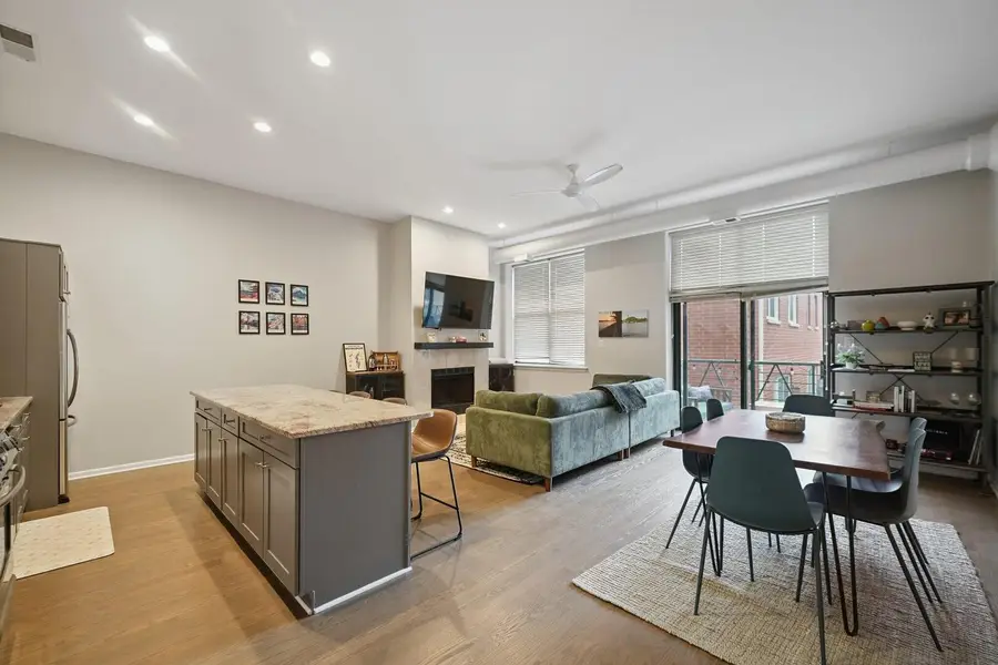 2512 N Bosworth Avenue #202, Chicago, IL 60614 - #2