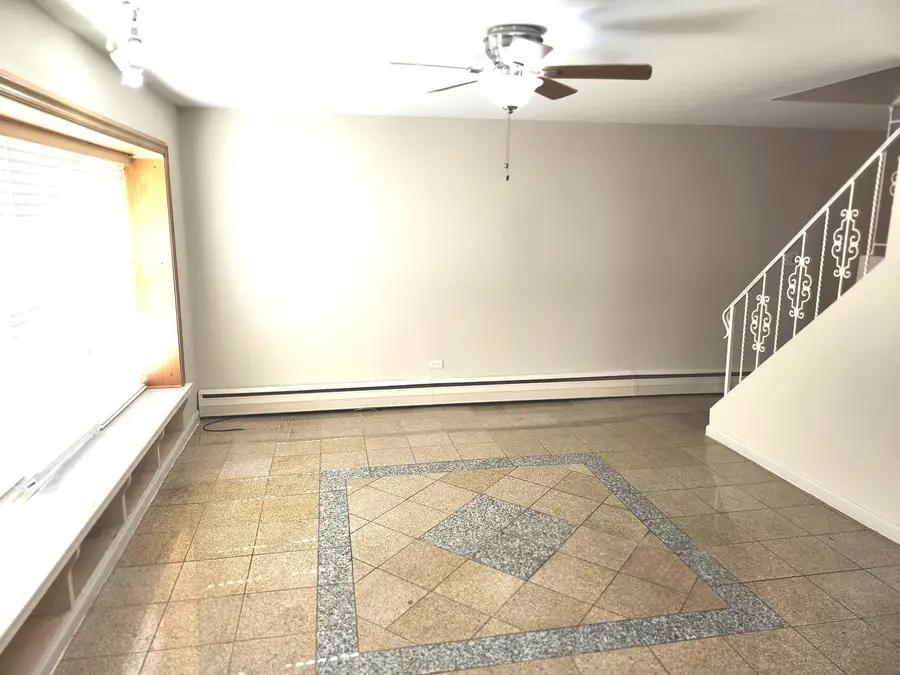 8843 Robin Drive #C, Des Plaines, IL 60016 - #2