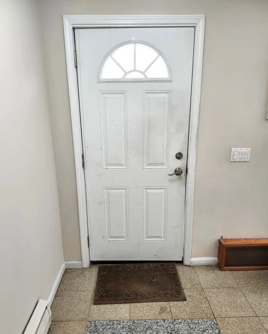 8843 Robin Drive #C, Des Plaines, IL 60016 - #3