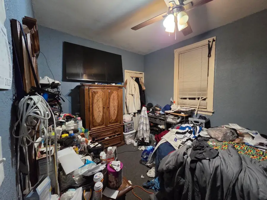 221 E 138th Street, Dolton, IL 60419 - #3