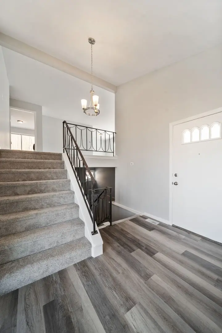 526 King Arthur Way, Bolingbrook, IL 60440 - #2