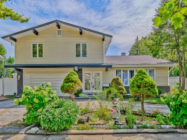 1121 N Greenfield Lane, Mount Prospect, IL 60056