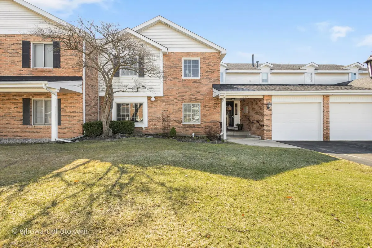 727 Maplewood Court #A, Willowbrook, IL 60527 - #1