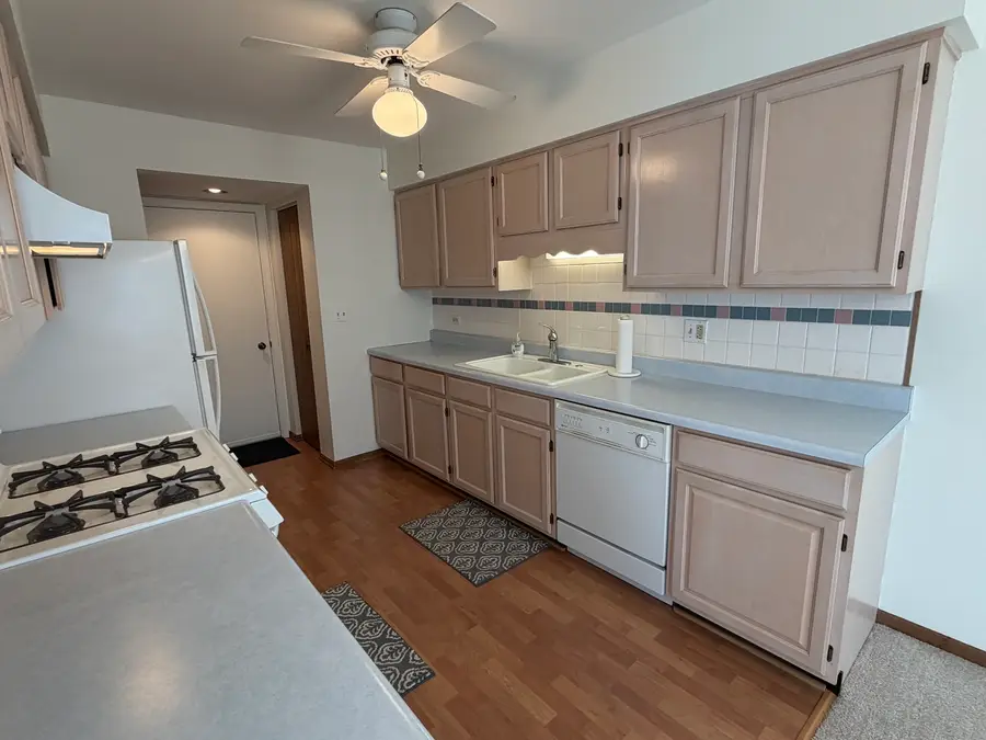 1264 Sandhurst Lane, South Elgin, IL 60177 - #2