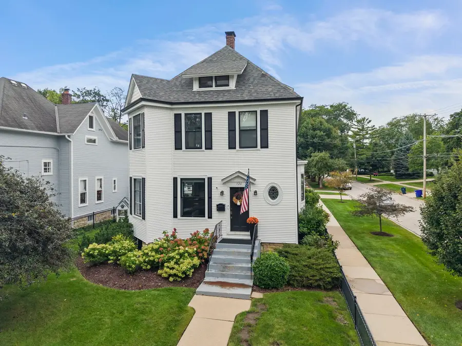 726 N Wheaton Avenue, Wheaton, IL 60187 - #2