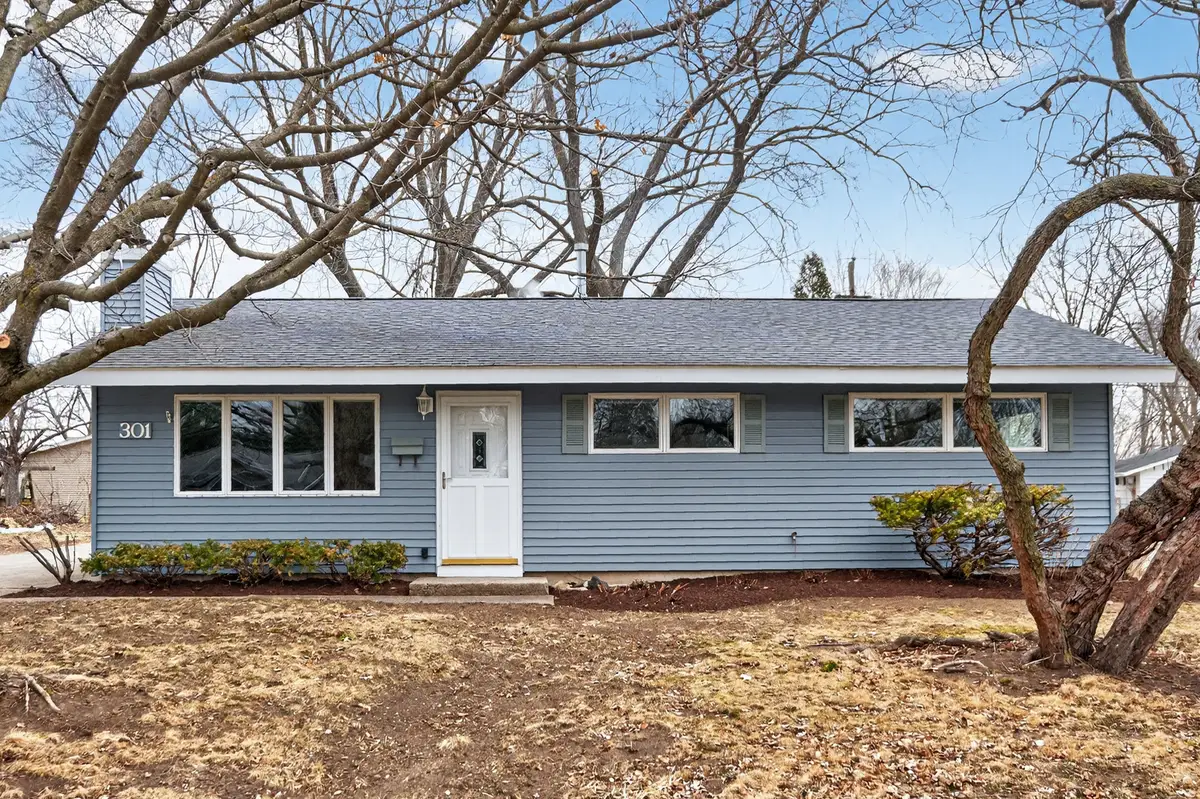 301 River Drive, Dekalb, IL 60115 - #1