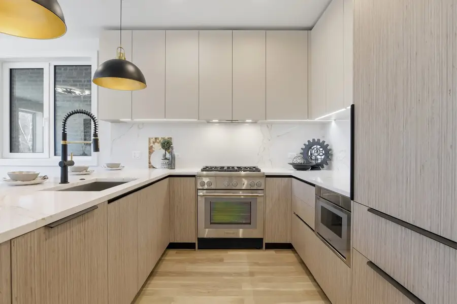 1325 N Artesian Avenue #2, Chicago, IL 60622 - #3