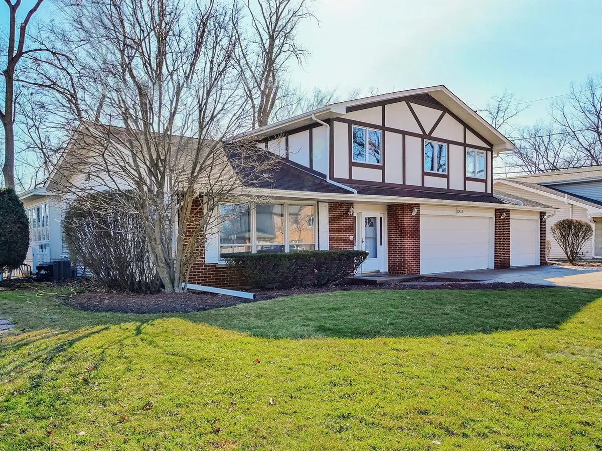 1903 E Hopi Lane, Mount Prospect, IL 60056 - #1