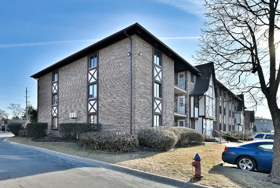 10512 S Ridge Cove Drive #31C, Chicago Ridge, IL 60415 - #3