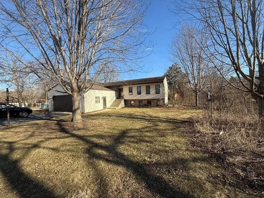 1807 Fargo Avenue, McHenry, IL 60050 - #2