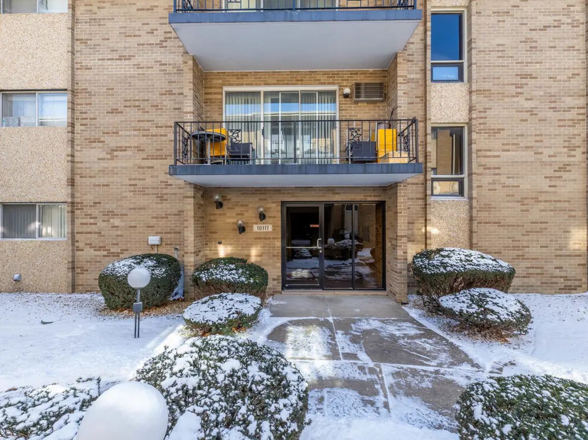 10117 S Cicero Avenue #206, Oak Lawn, IL 60453 - #1