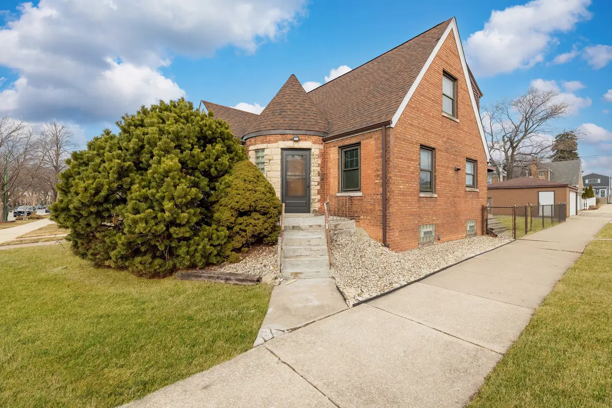 5259 S Mason Avenue, Chicago, IL 60638 - #1