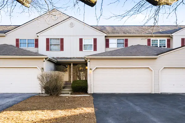 141 W Robinhood Way #141, Bolingbrook, IL 60440